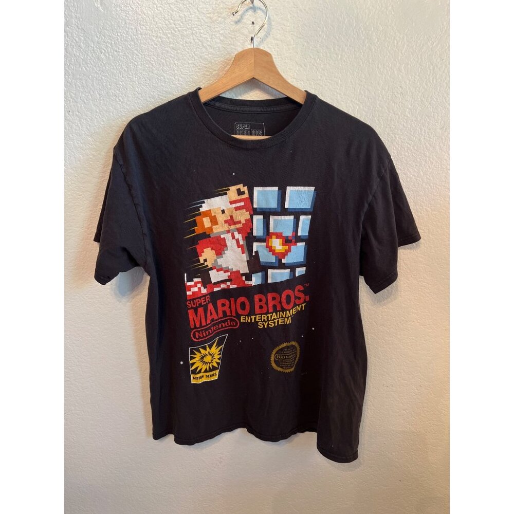 Super Mario Bros. NES Cover Graphic T-Shirt Nintendo Retro Gamer Tee Size M Tee